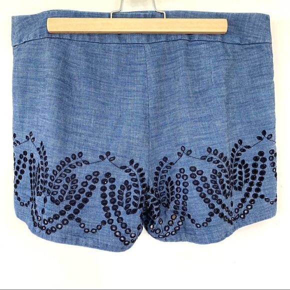 LOFT The  Riviera Short with eyelets design, 💯 cotton, petite - Picture 4 of 12
